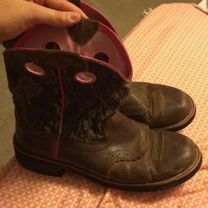 Ariat Mossy Oak Women’s Cowboy Boots